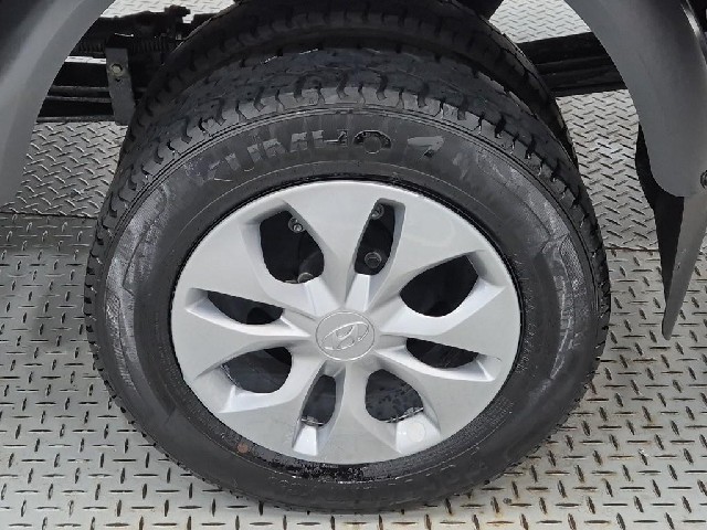 6091000560R18.jpg