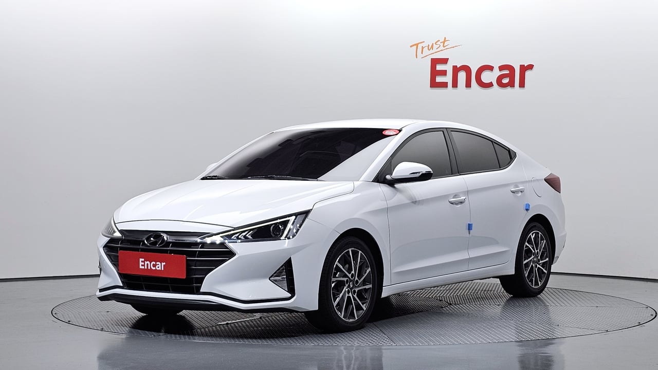 2019 Hyundai Avante, photo 1 of 1