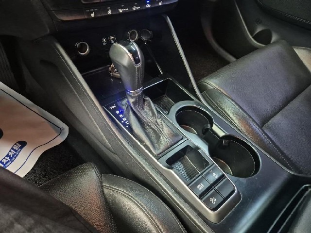 6081000392R8.jpg