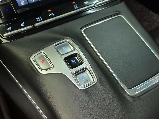 6031500758R8.jpg
