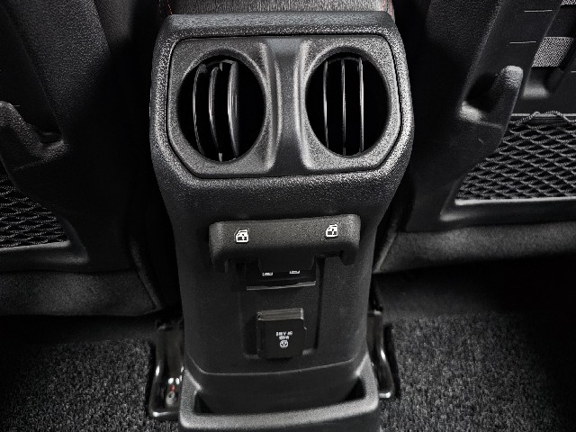 ed85e685f1489b831e184fe3fe073e8b.jpeg