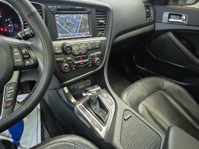 6051500676R10.jpg