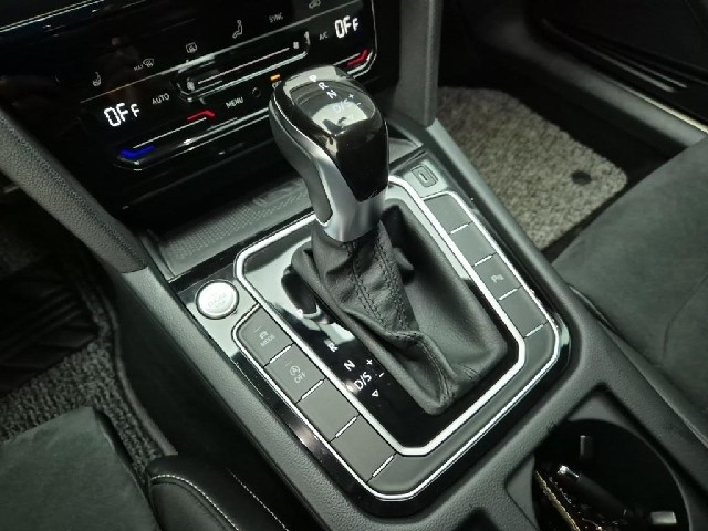 6031002755R8.jpg