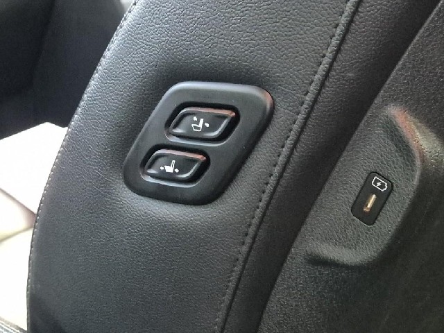 6071500644R19.jpg