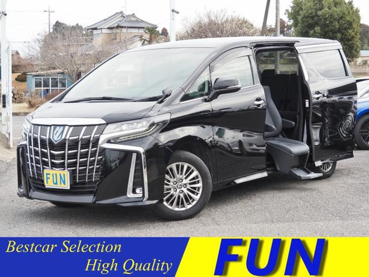 2021 Toyota Alphard, photo 1 of 1
