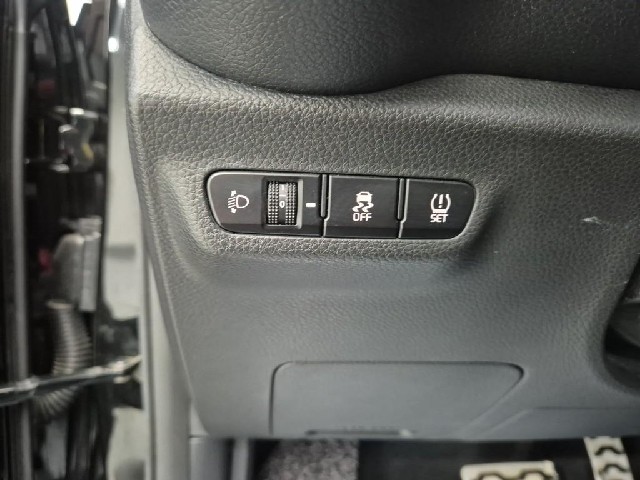 6061001483R17.jpg