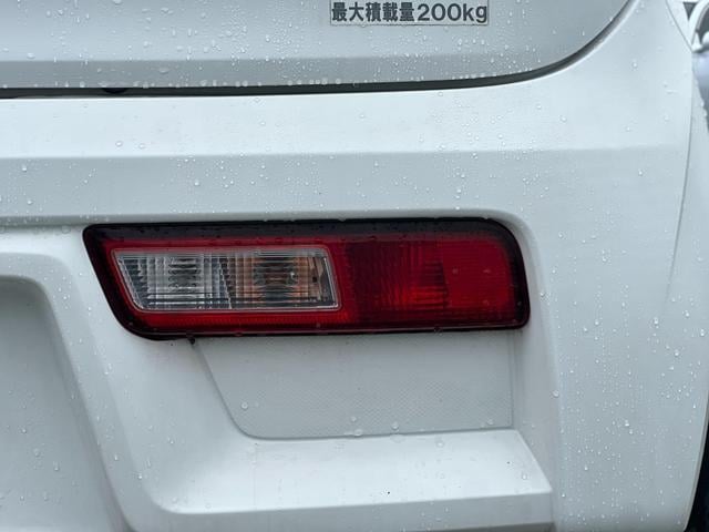 0804909A30250612W00116.jpg