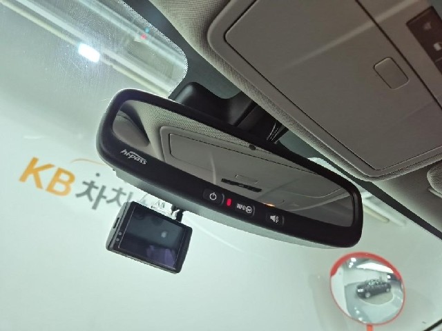 6071500626R14.jpg