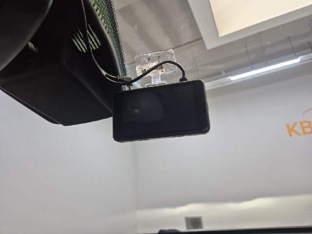 6091501755R16.jpg