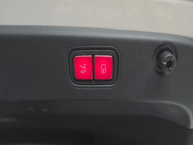 fcc6236dca1eda635d87aef3afea1a90.jpeg