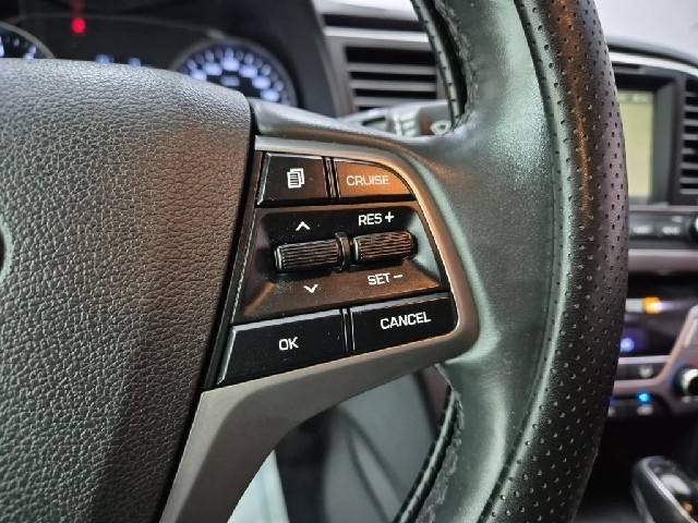 6081000528R15.jpg