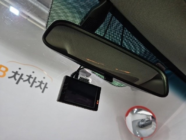 6081000528R16.jpg