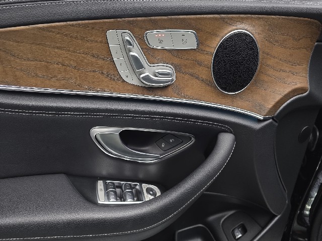 01437c39a0e84c8fab4f7eaa41b781b6.jpeg
