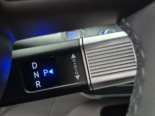 6081500817R8.jpg