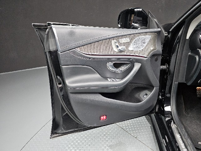 6fc6cb5479089769f25454e2fca26131.jpeg