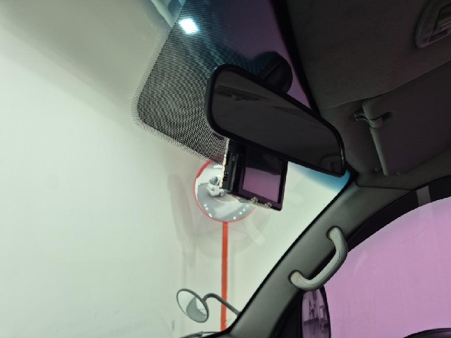 6081000520R12.jpg