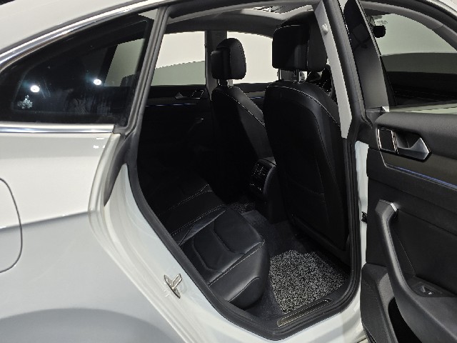 b3c2ee18beb977461cb588e88646d543.jpeg