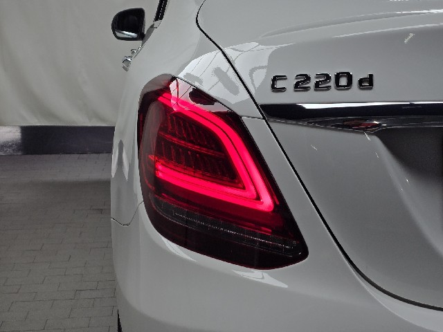 fef51f870d1969594951bf1fb9d46eac.jpeg