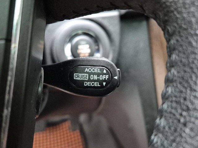 6031000926R16.jpg