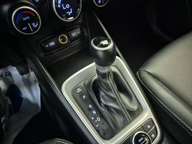 6081500317R8.jpg