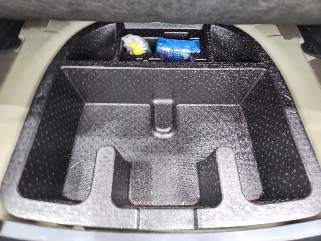 lotterental_152624847_N3qtJ_8.jpg