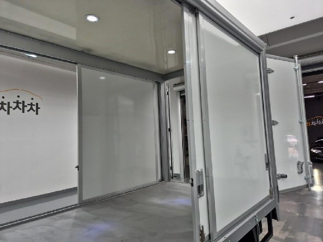 6071001919R18.jpg