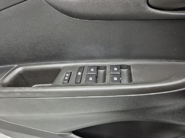 6011000605R17.jpg