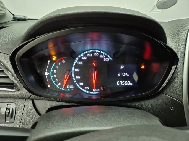 6011000605R6.jpg