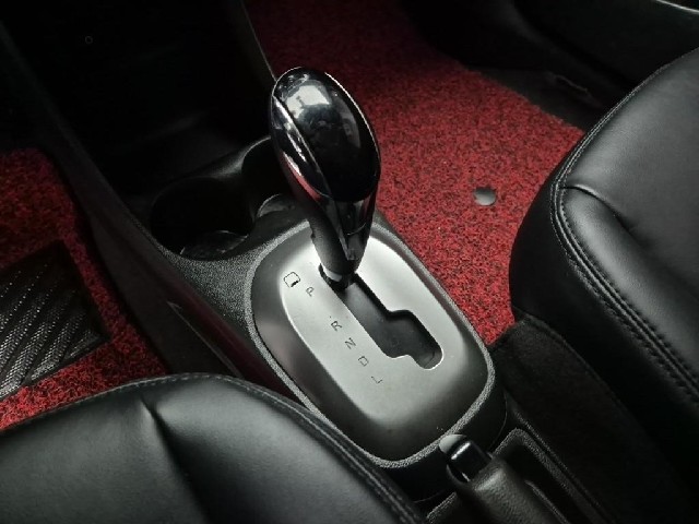 6011000605R8.jpg