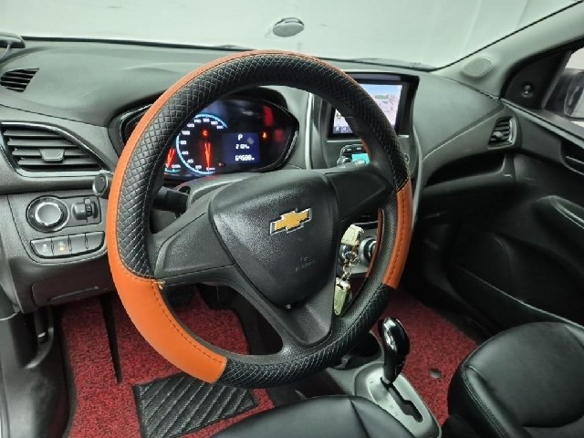6011000605R9.jpg