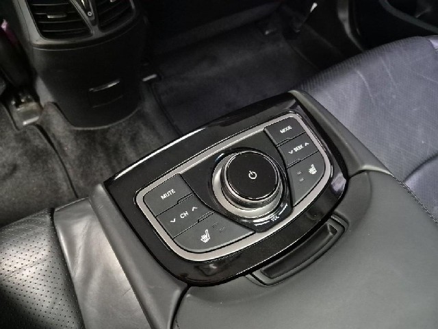 5101001125R17.jpg