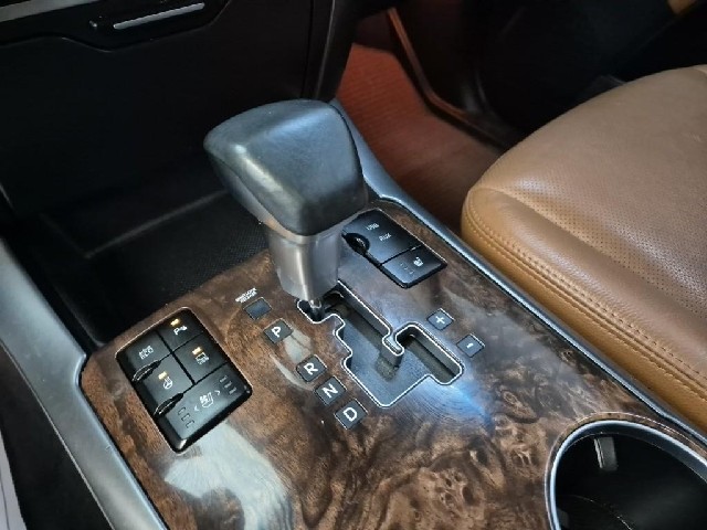 5121501560R8.jpg