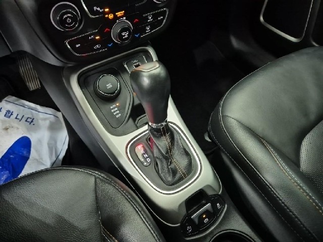 6071001505R8.jpg