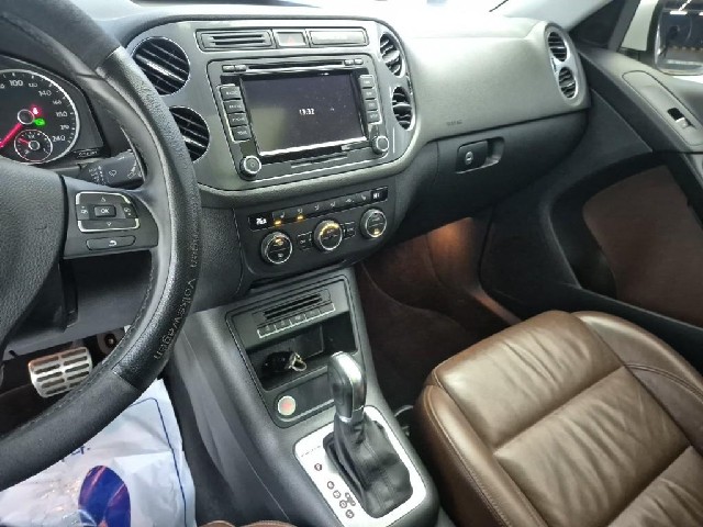 6011001968R10.jpg