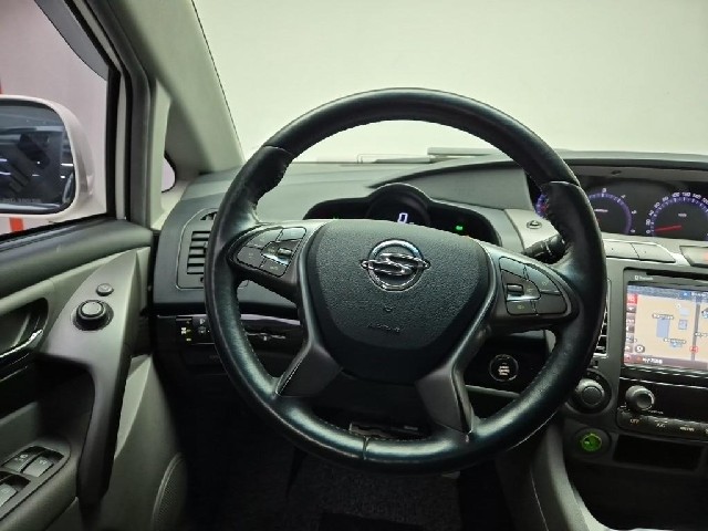 6011001933R9.jpg