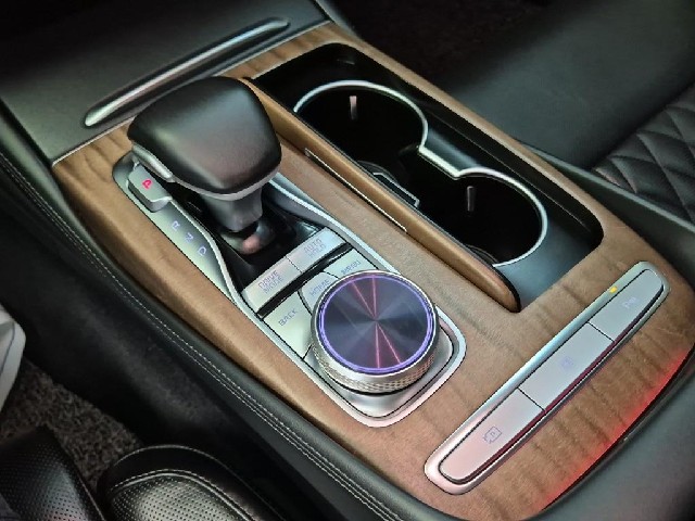 6081500745R8.jpg