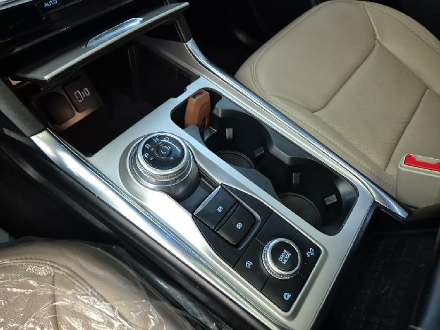 6091500767R8.jpg