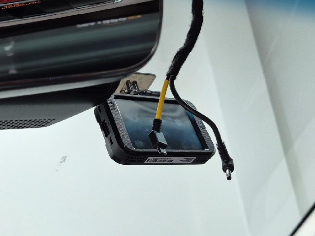 6091001405R17.jpg