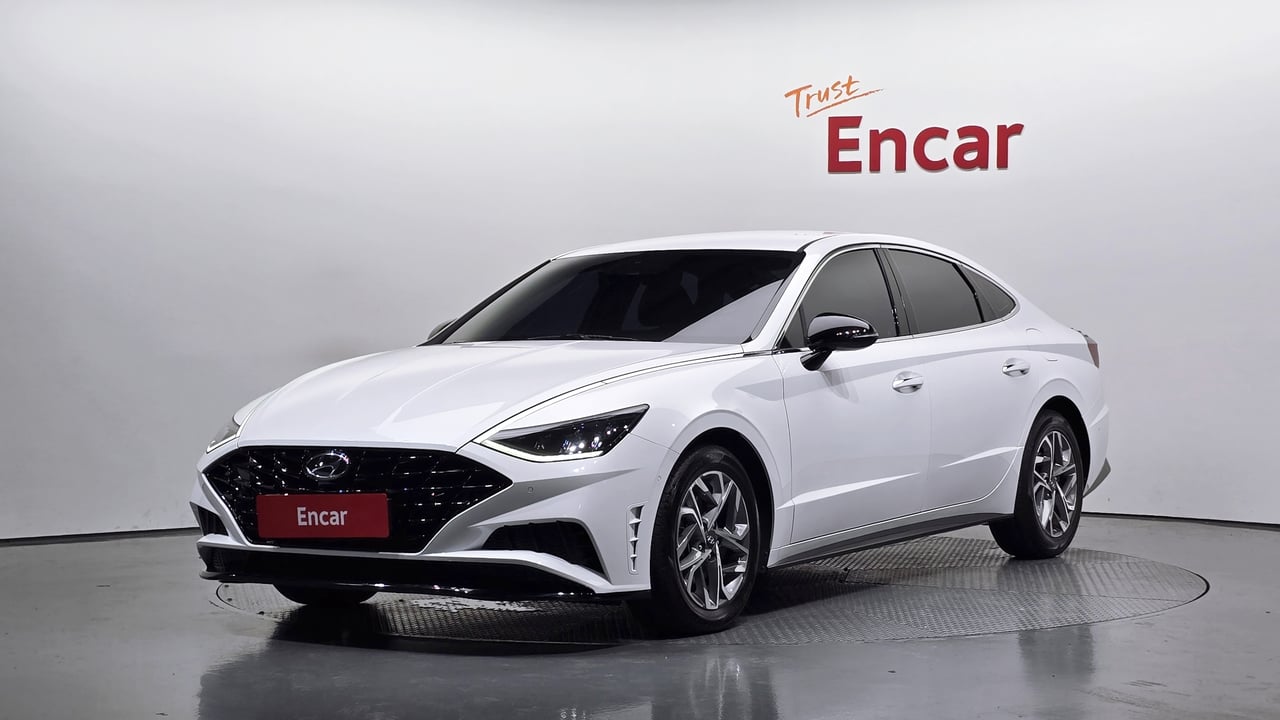 2022 Hyundai Sonata, photo 1 of 1