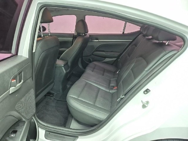 6081001587R12.jpg