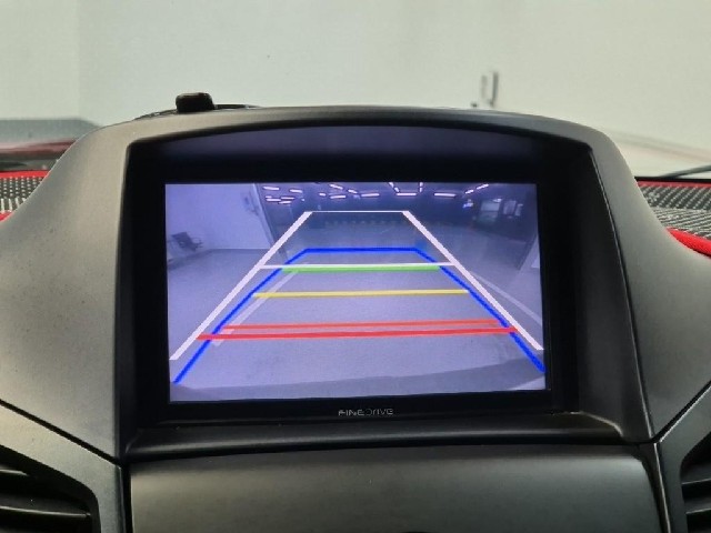 6081500687R14.jpg
