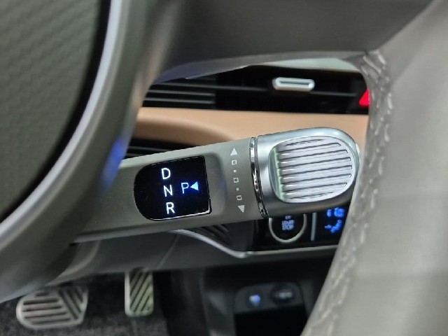 6081502027R8.jpg