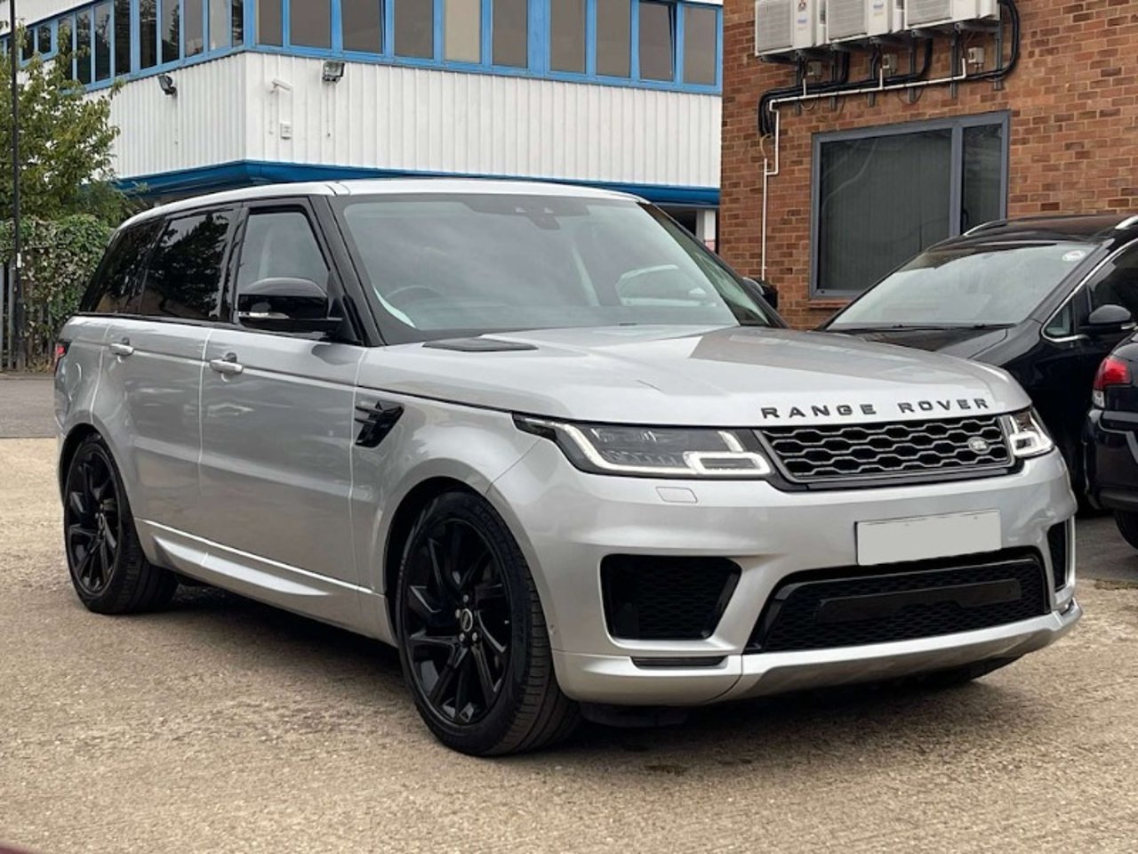 2019 Land Rover Rover, photo 1 of 1