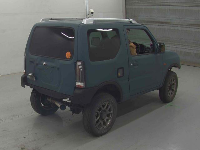 22044585_carP_l_3.jpg