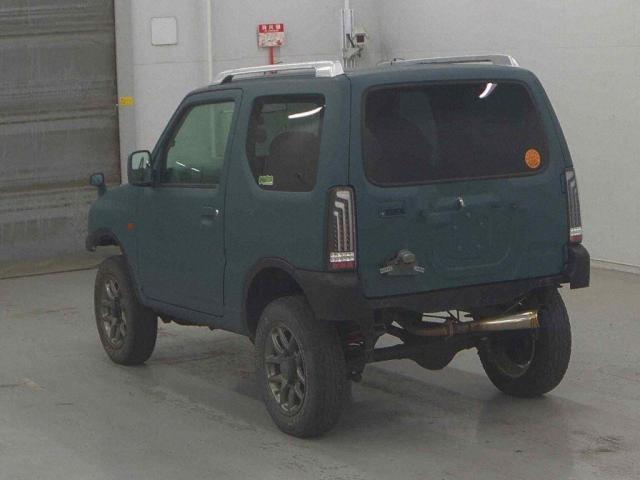 22044585_carP_l_4.jpg