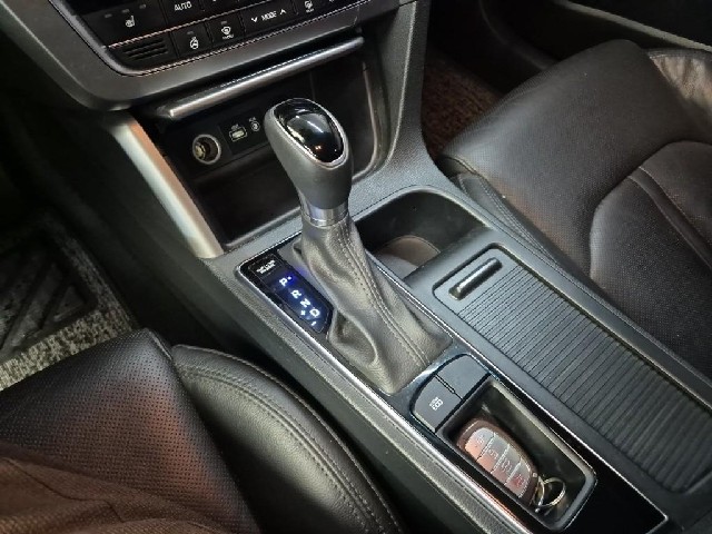 6081501873R8.jpg