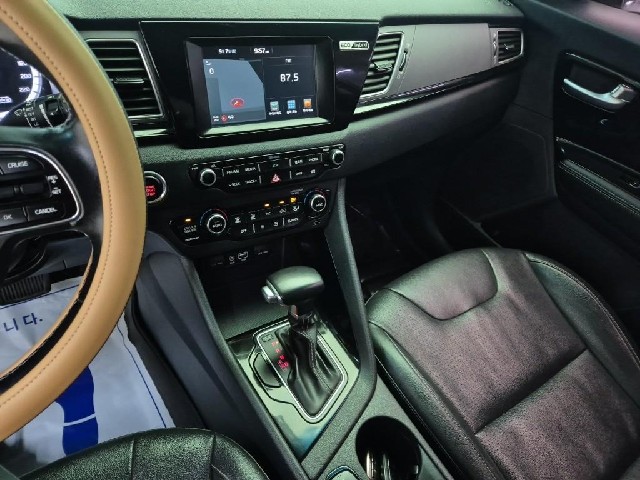 6081501909R10.jpg