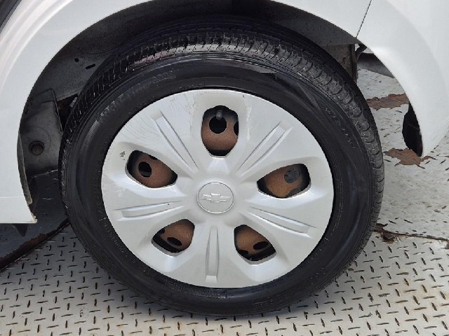6081501738R19.jpg