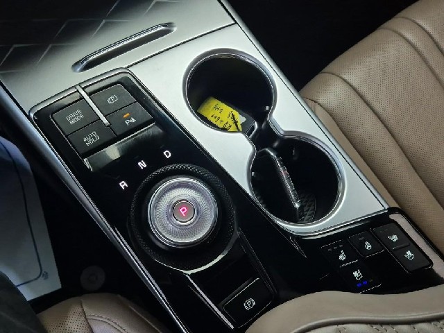 6081501138R8.jpg