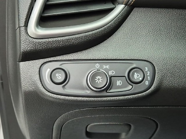 6081001421R15.jpg